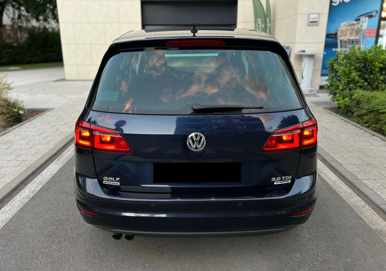 VW Golf 2.0 TDI 150к.с. SPORTSVAN HIGHLINE AUTOMATIC - изображение 5