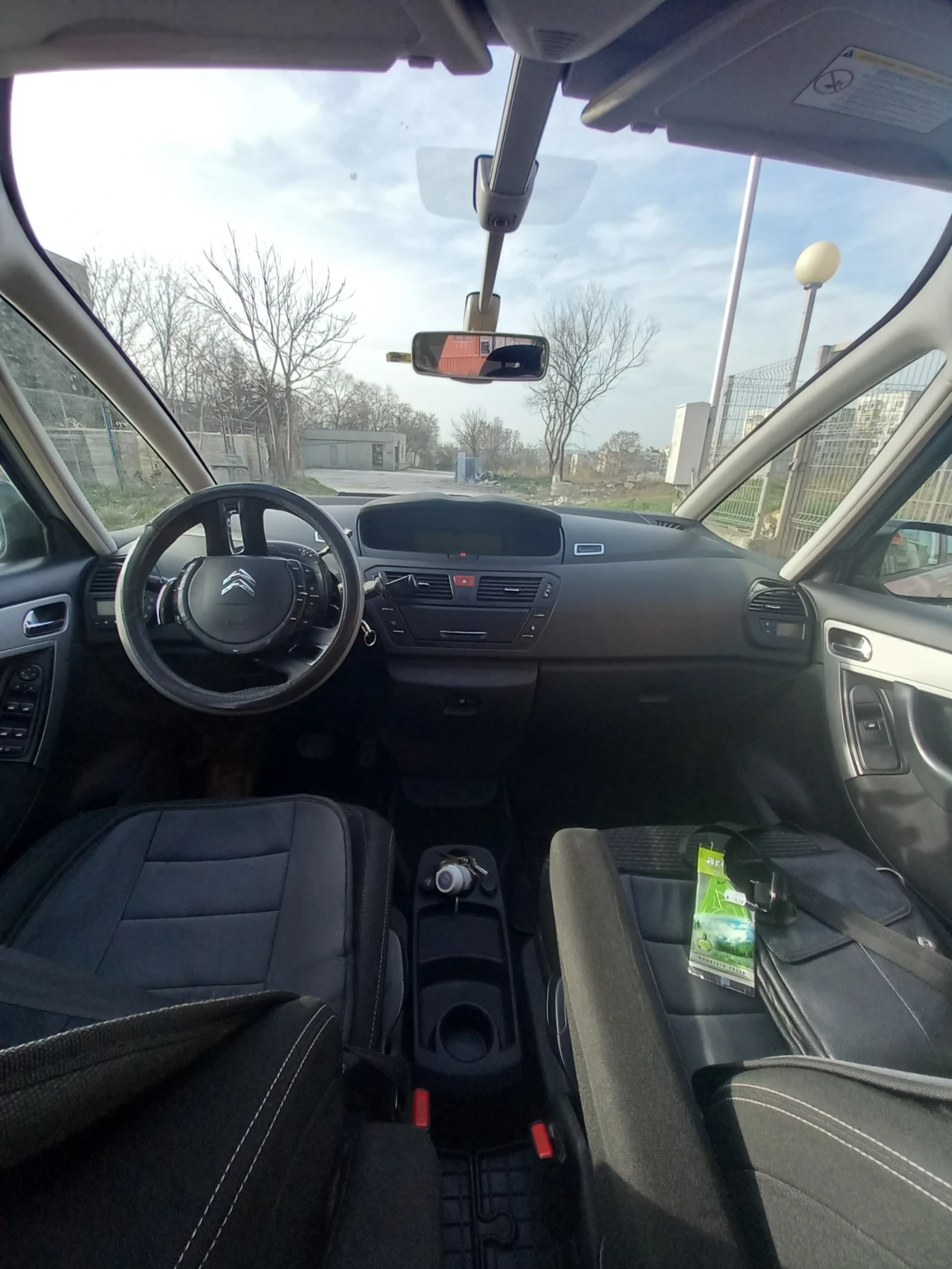 Citroen Grand C4 Picasso  - изображение 2