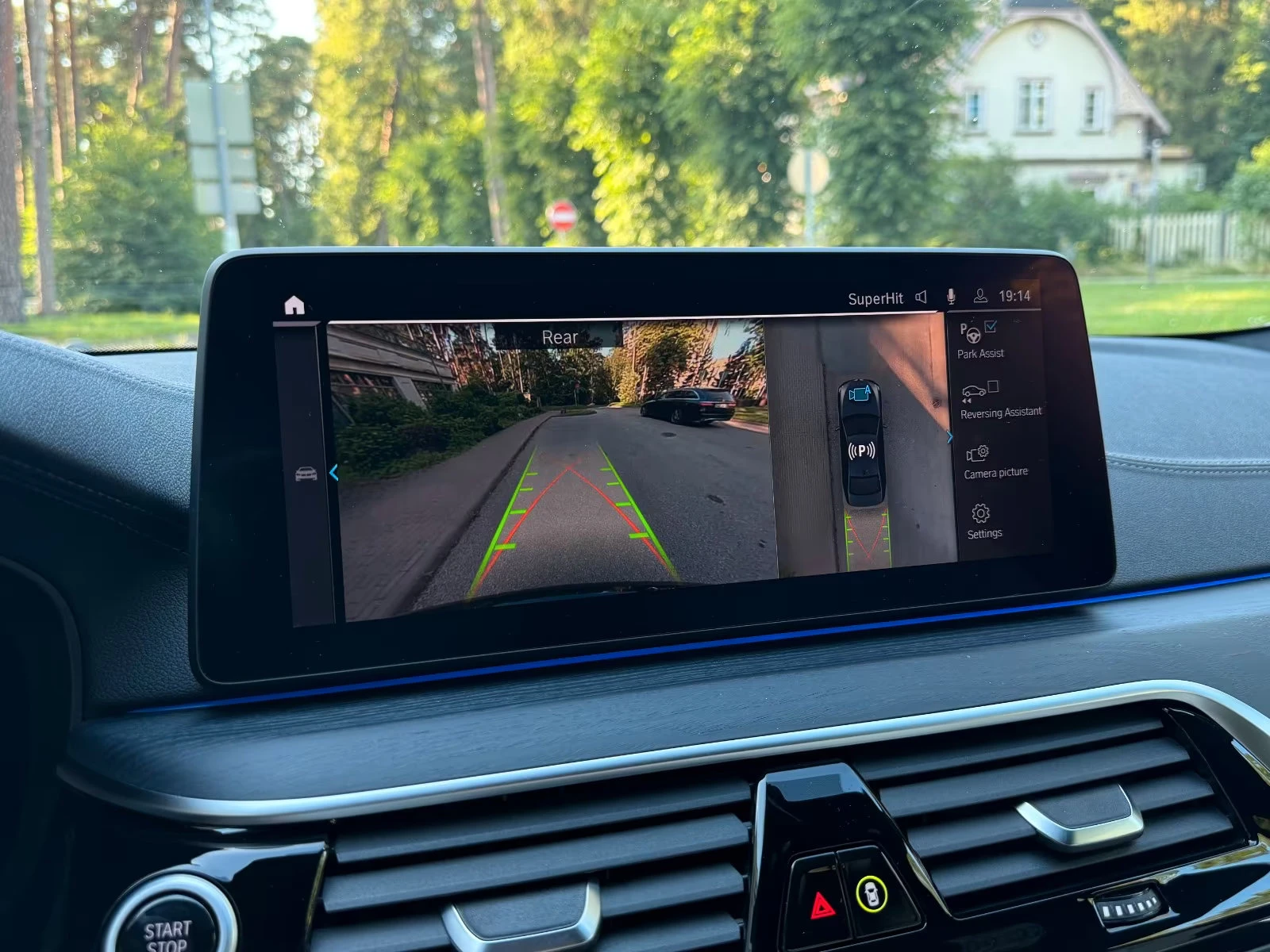 BMW 540 d/xDRIVE/HEAD-UP/360CAM/PANO/FULL/TOP/180D | Mobile.bg   11