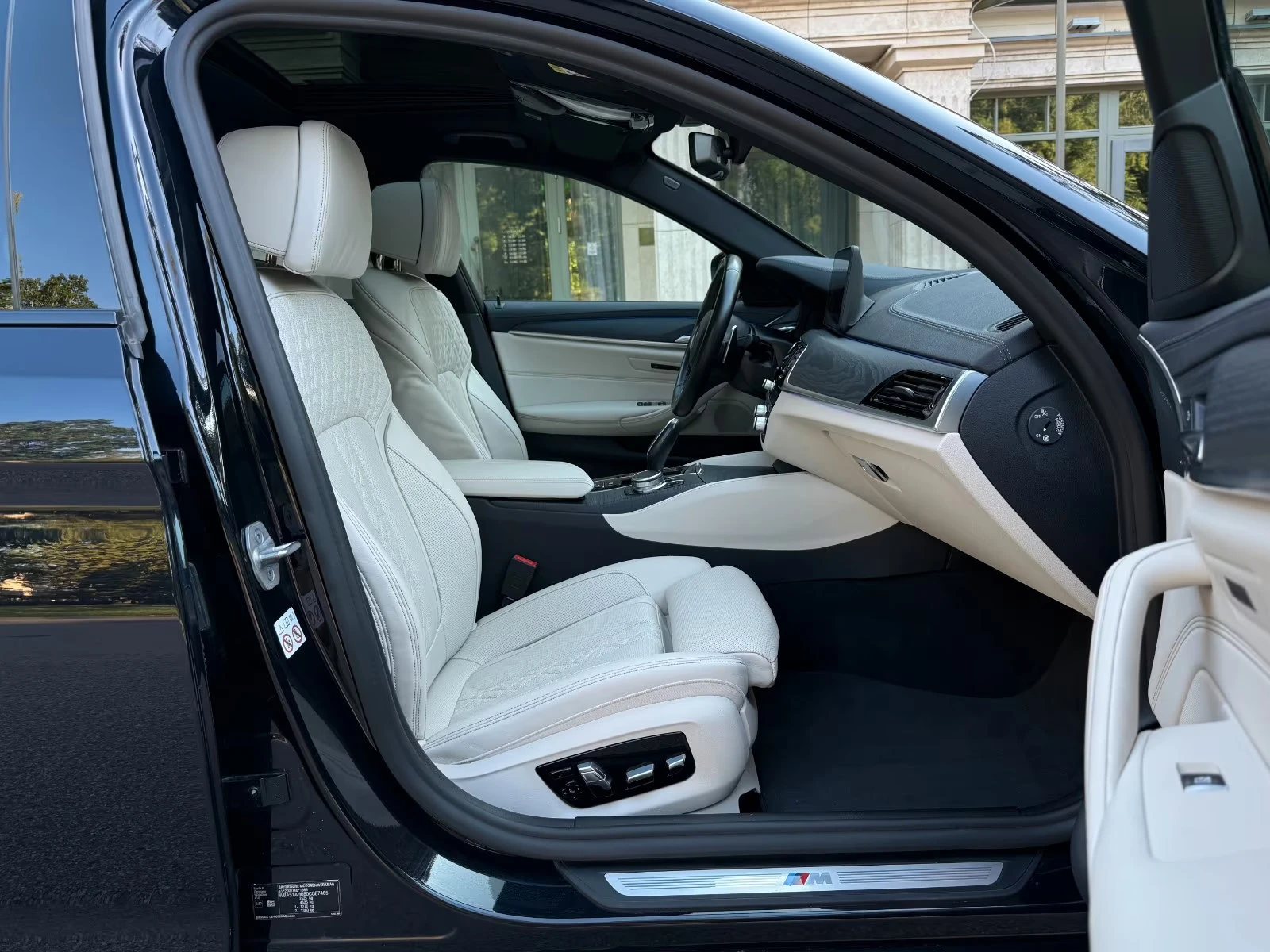 BMW 540 d/xDRIVE/HEAD-UP/360CAM/PANO/FULL/TOP/180D - изображение 7