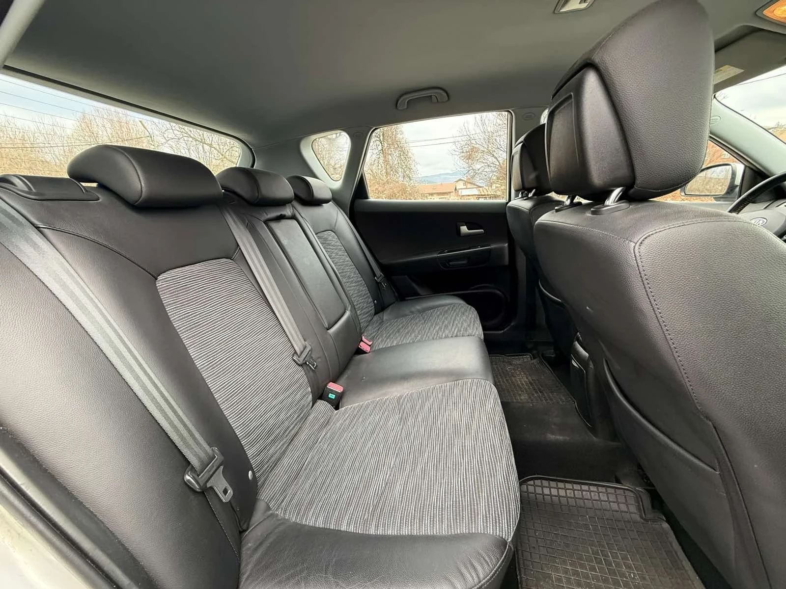 Kia Ceed 125000�� ��� ���� ������� �������� | Mobile.bg � ����������� 12