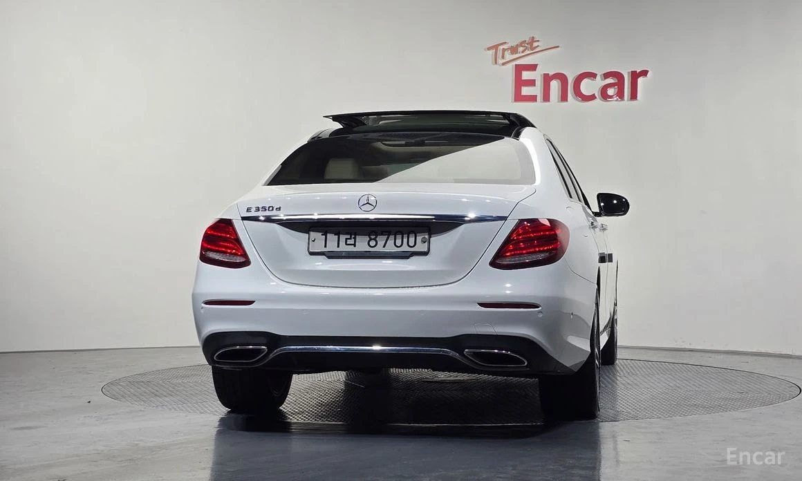 Mercedes-Benz E 350  - изображение 4