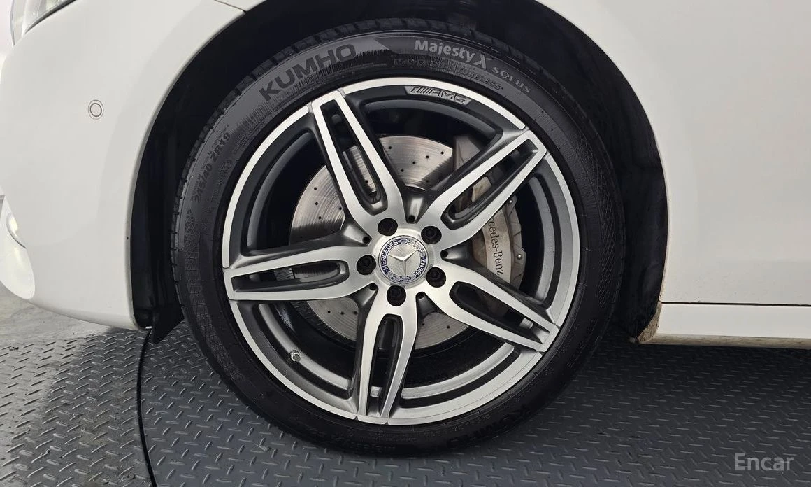 Mercedes-Benz E 350  - изображение 5