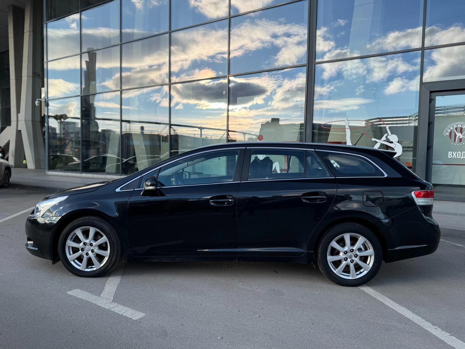 Toyota Avensis 6 МЕСЕЦА ГАРАНЦИЯ/2.2D4D 150к.с. EURO 5A - изображение 2