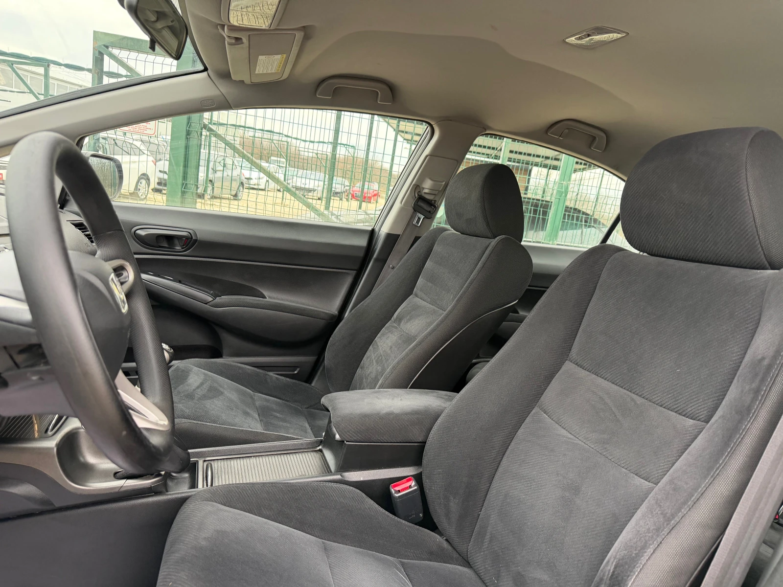 Honda Civic 1.6 16v/125p.s-Facelift-Sedan!!! | Mobile.bg � ����������� 10