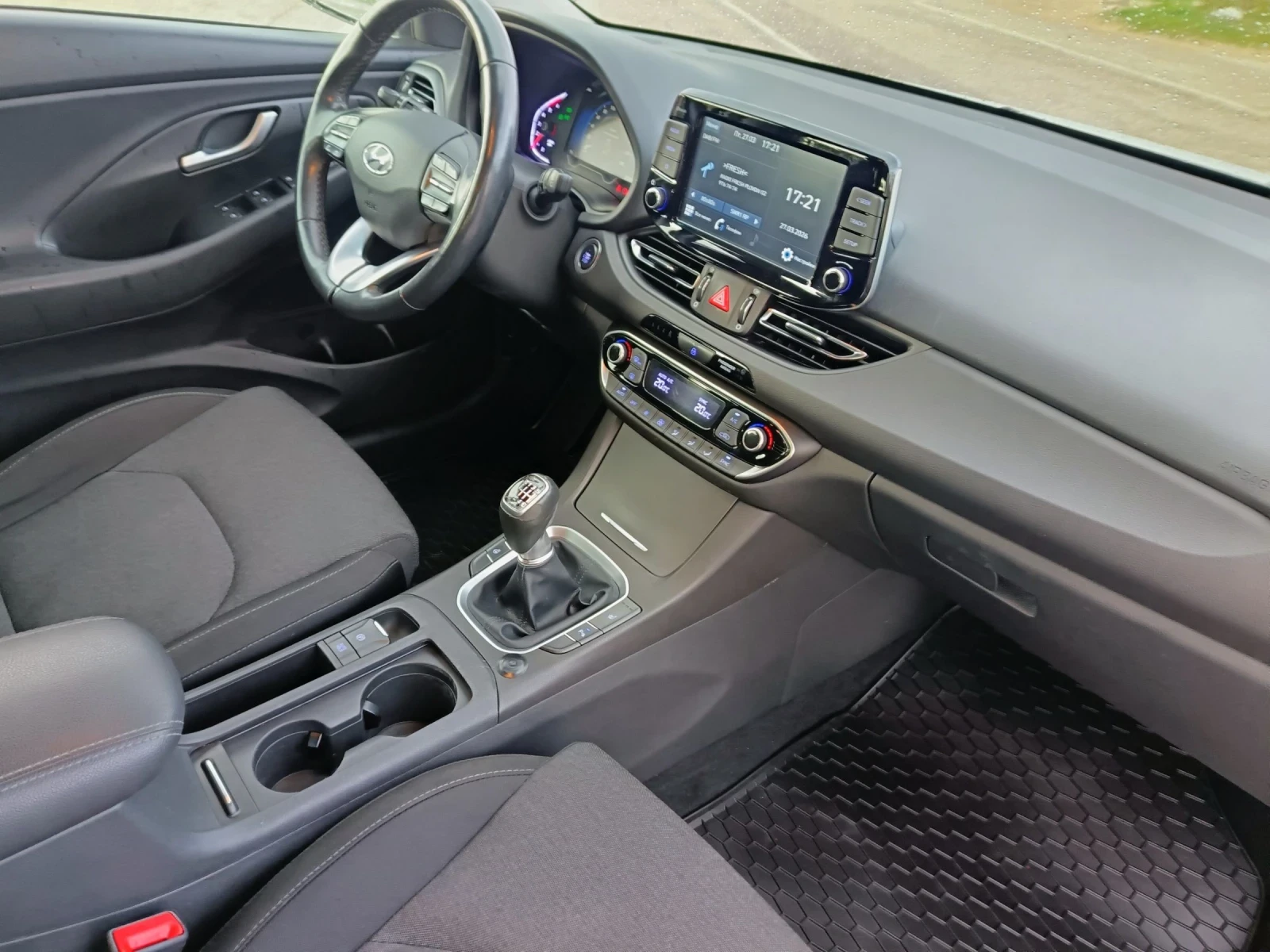 Hyundai I30 1.6.116�� | Mobile.bg � ����������� 15