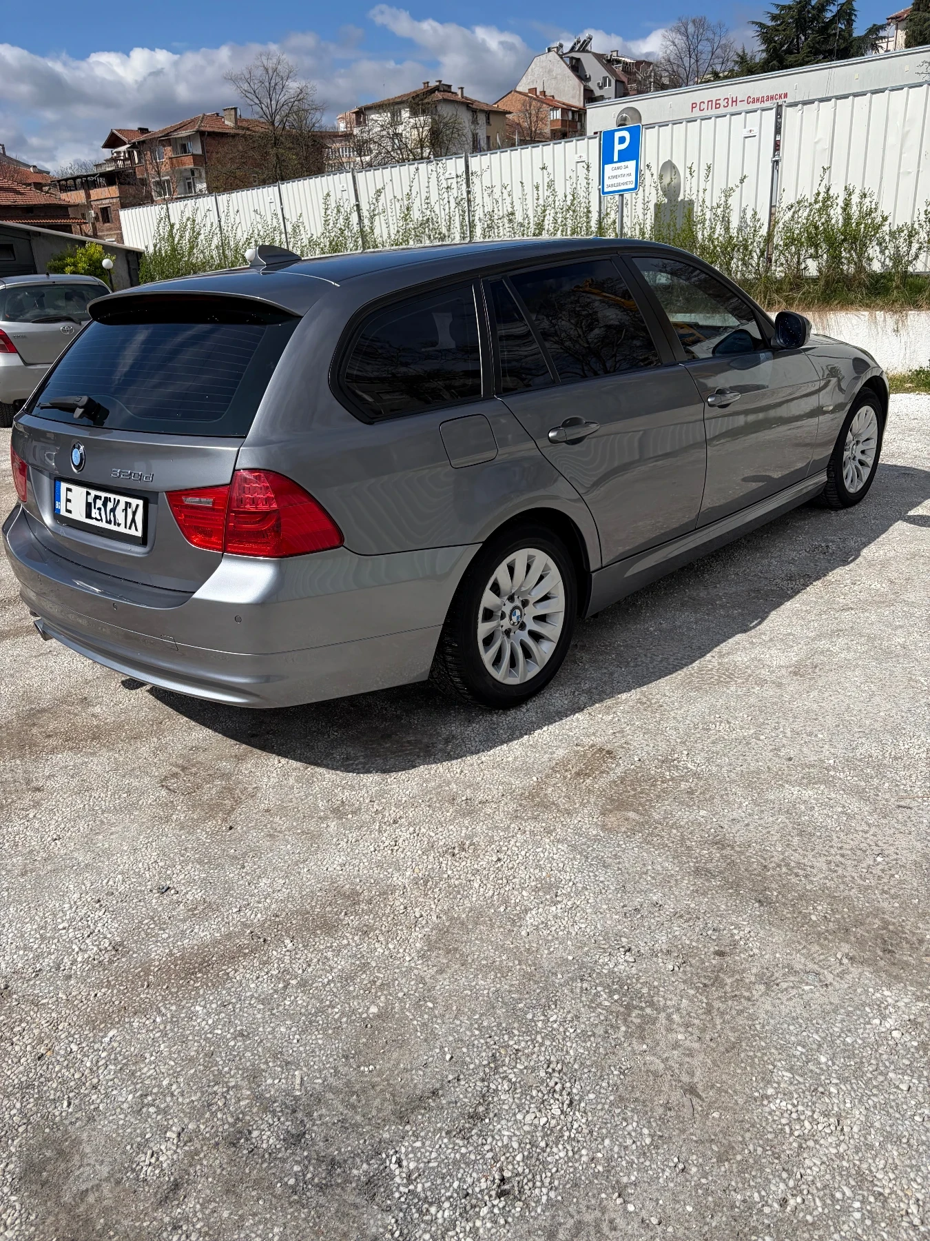 BMW 320, снимка 6 - Автомобили и джипове - 54013692