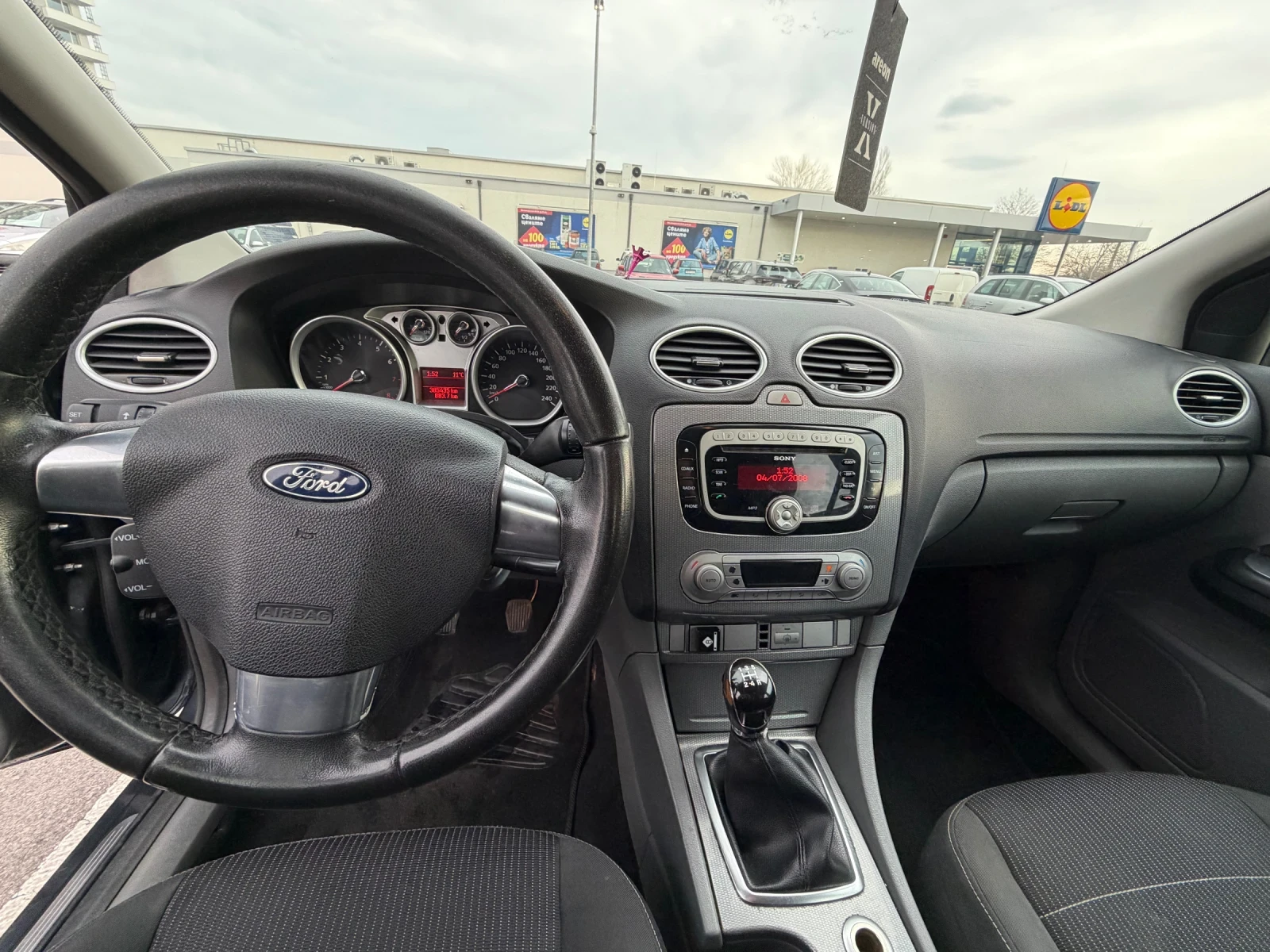 Ford Focus 2.0, снимка 8 - Автомобили и джипове - 54336076