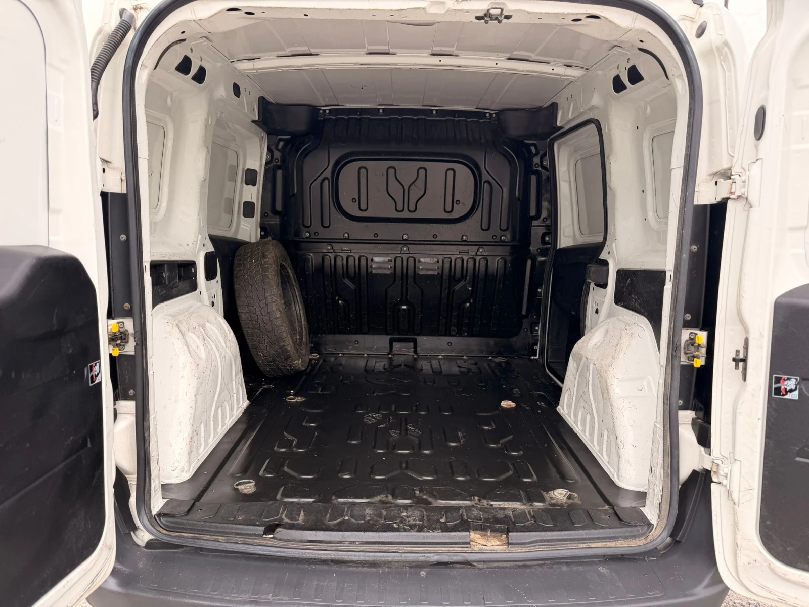 Fiat Doblo 1.4I METAH, снимка 10 - Автомобили и джипове - 54554984