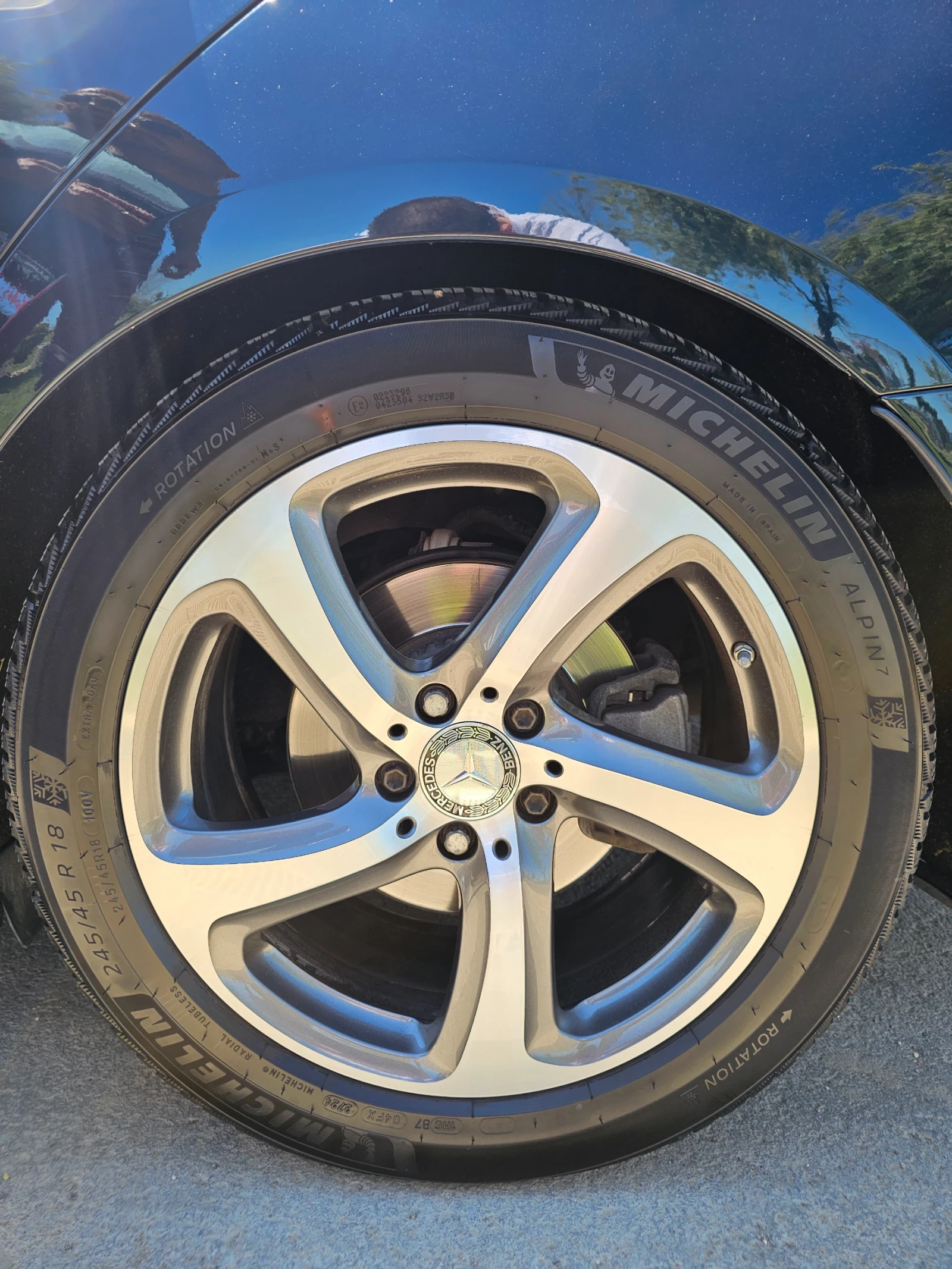 Mercedes-Benz E 220 9G TRONIC AMG, снимка 16 - Автомобили и джипове - 54576426