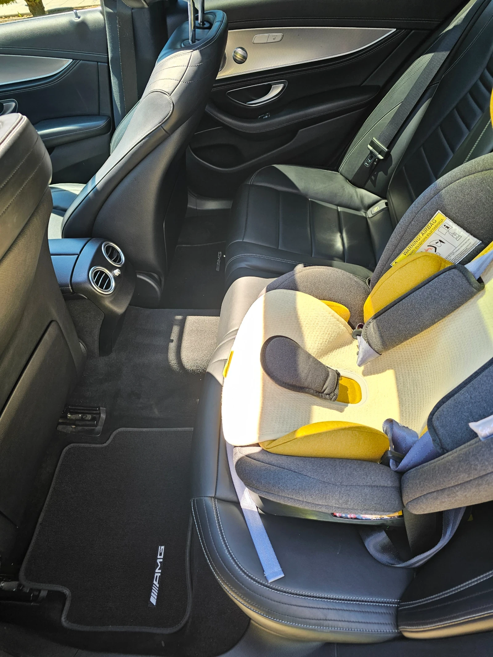 Mercedes-Benz E 220 9G TRONIC AMG, снимка 14 - Автомобили и джипове - 54576426