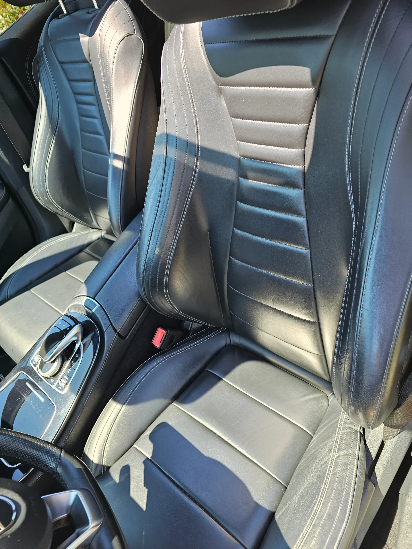 Mercedes-Benz E 220 9G TRONIC AMG, снимка 13 - Автомобили и джипове - 54576426