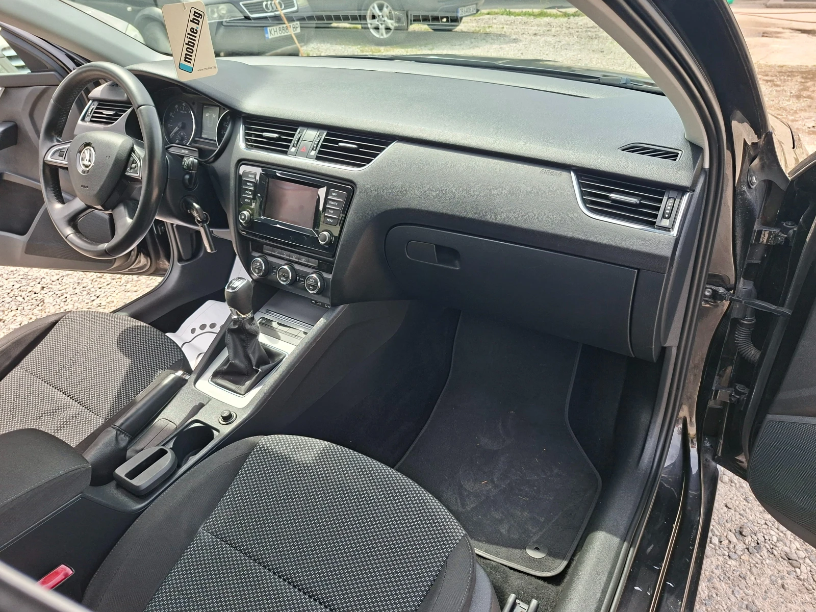 Skoda Octavia 1.4I.G-TEC.NAVI.6sk, снимка 9 - Автомобили и джипове - 54610273