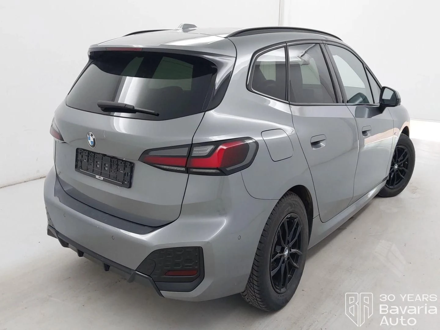 BMW 220 i Active Tourer M Sport Paket Steptronic, снимка 3 - Автомобили и джипове - 54789025