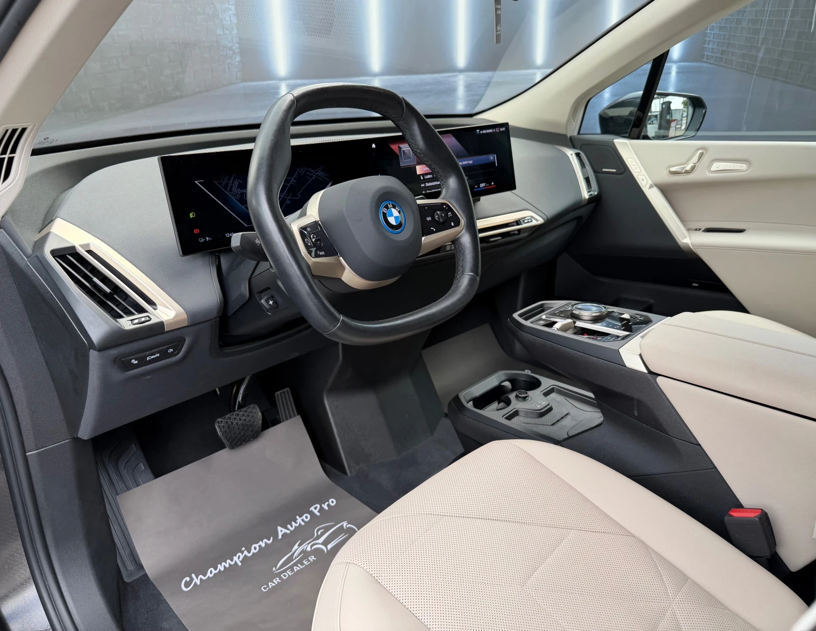 BMW iX Xdrive40/Led/Kam360 /Leder/Hud, снимка 9 - Автомобили и джипове - 54817341