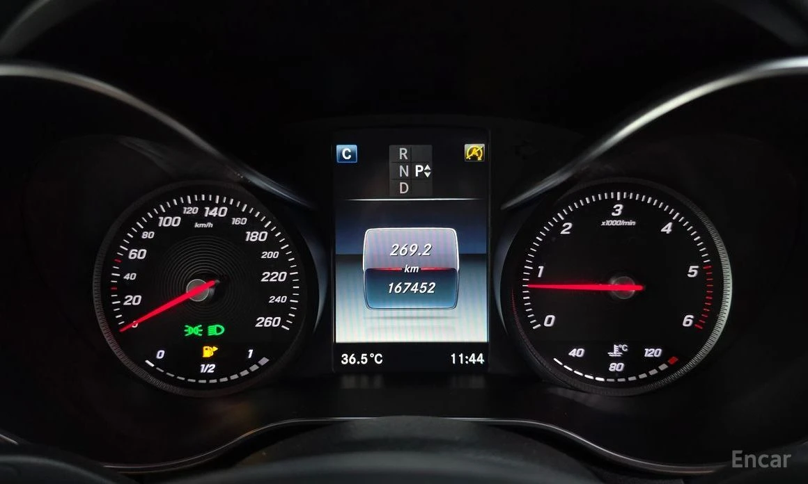 Mercedes-Benz C 220, снимка 8 - Автомобили и джипове - 55645283