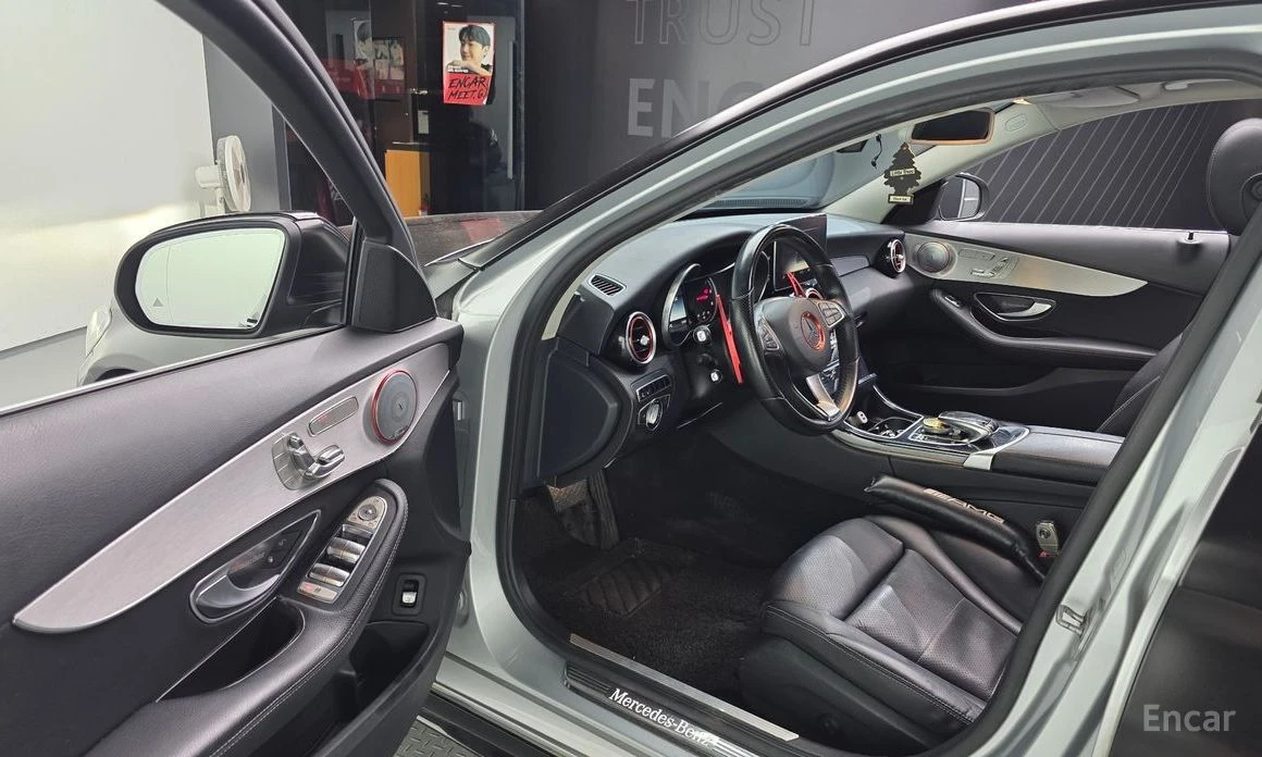 Mercedes-Benz C 220, снимка 10 - Автомобили и джипове - 55645283