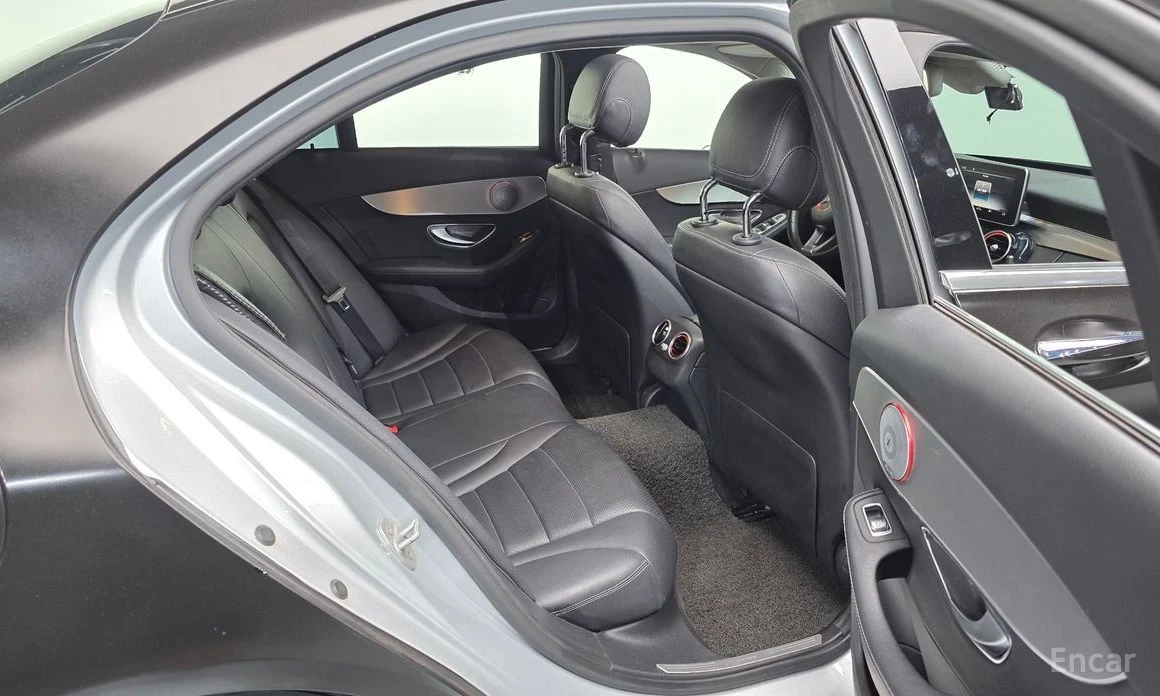 Mercedes-Benz C 220, снимка 12 - Автомобили и джипове - 55645283