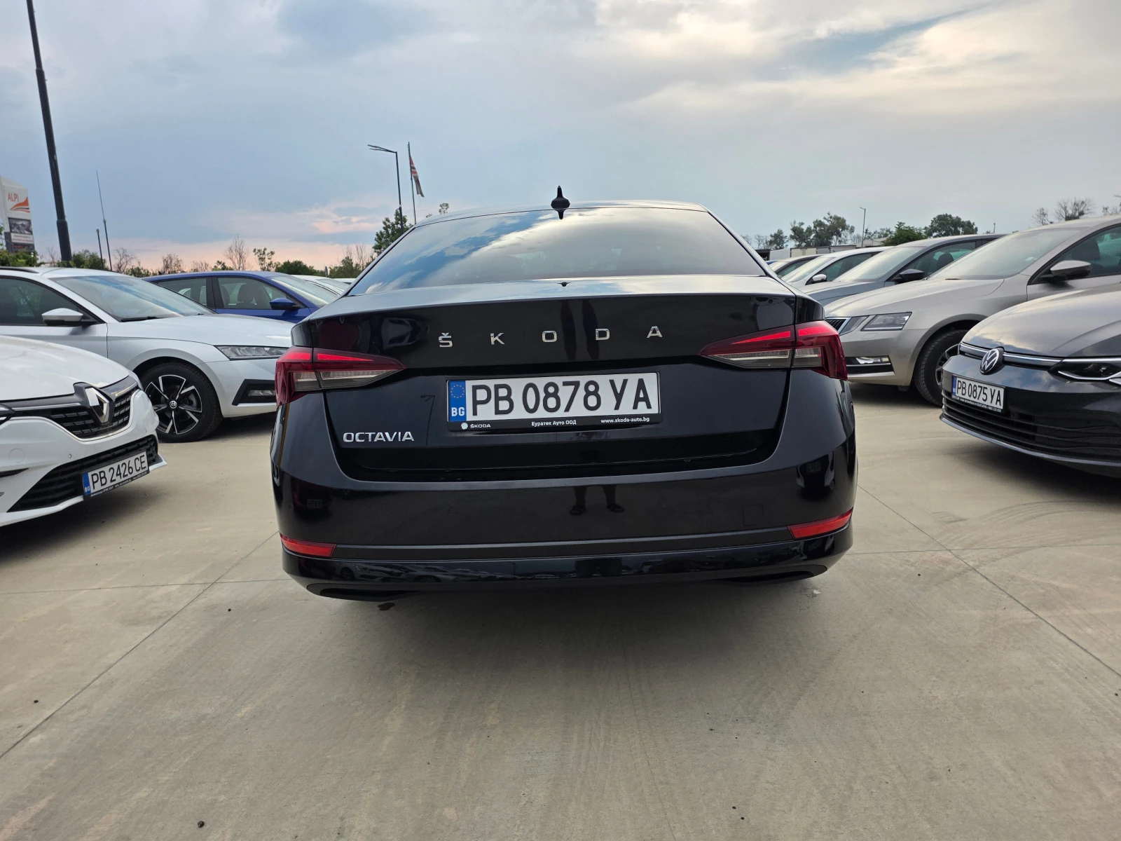 Skoda Octavia С Гаранция 2.0TDI-А/Т, снимка 4 - Автомобили и джипове - 55791718