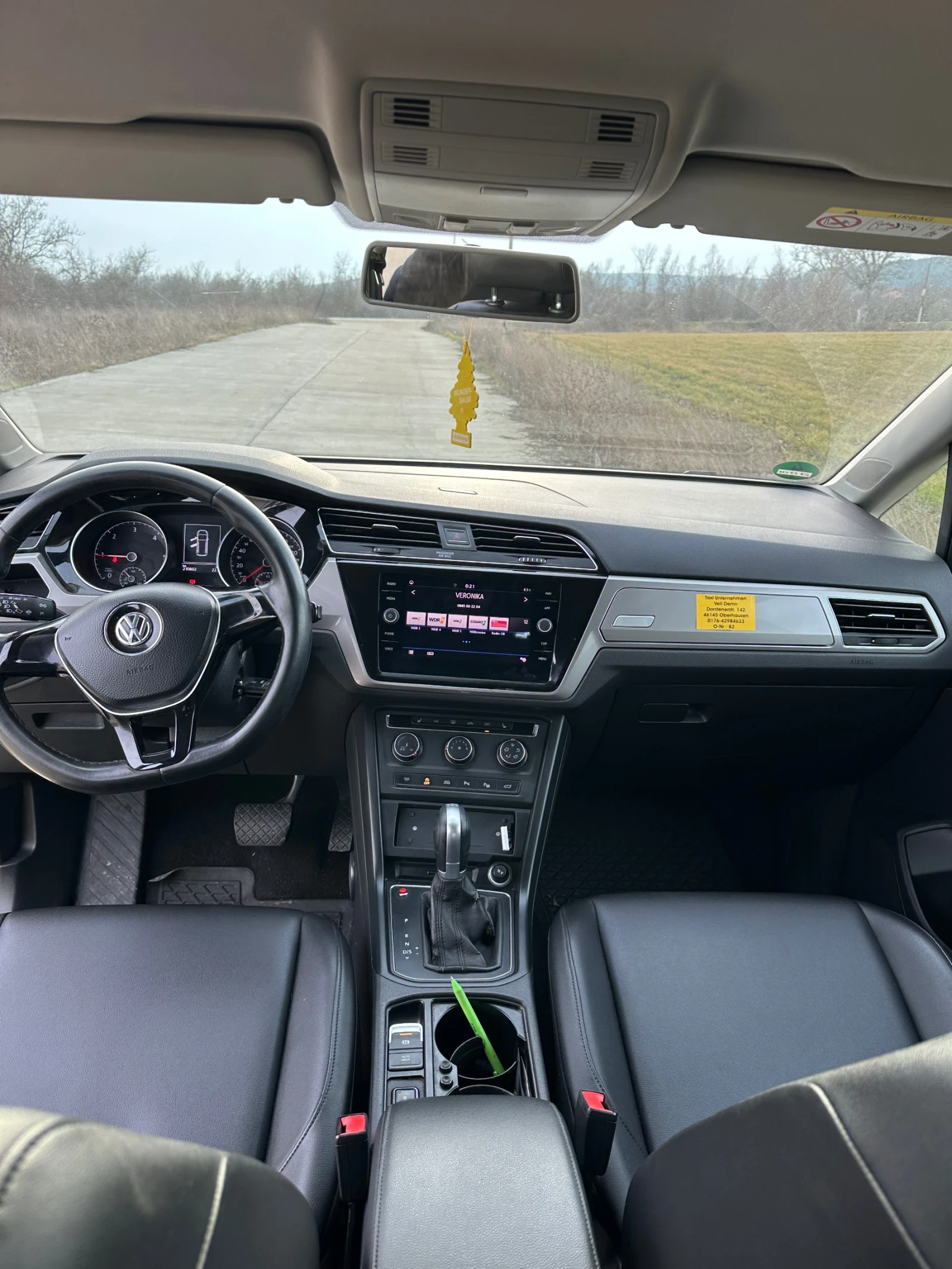 VW Touran Ван, снимка 9 - Автомобили и джипове - 56210250
