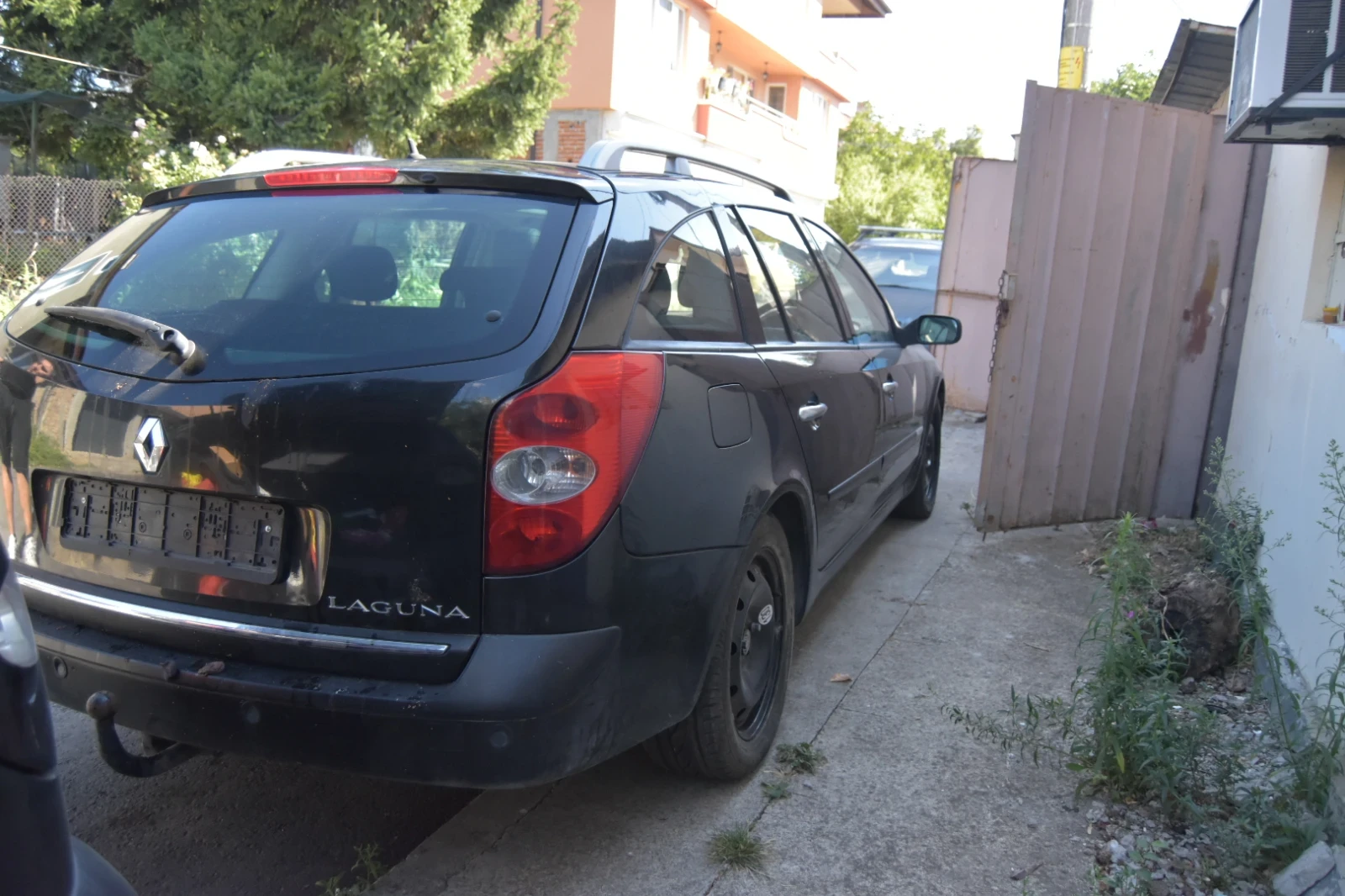 Renault Laguna 2.0 dci, снимка 4 - Автомобили и джипове - 56351100