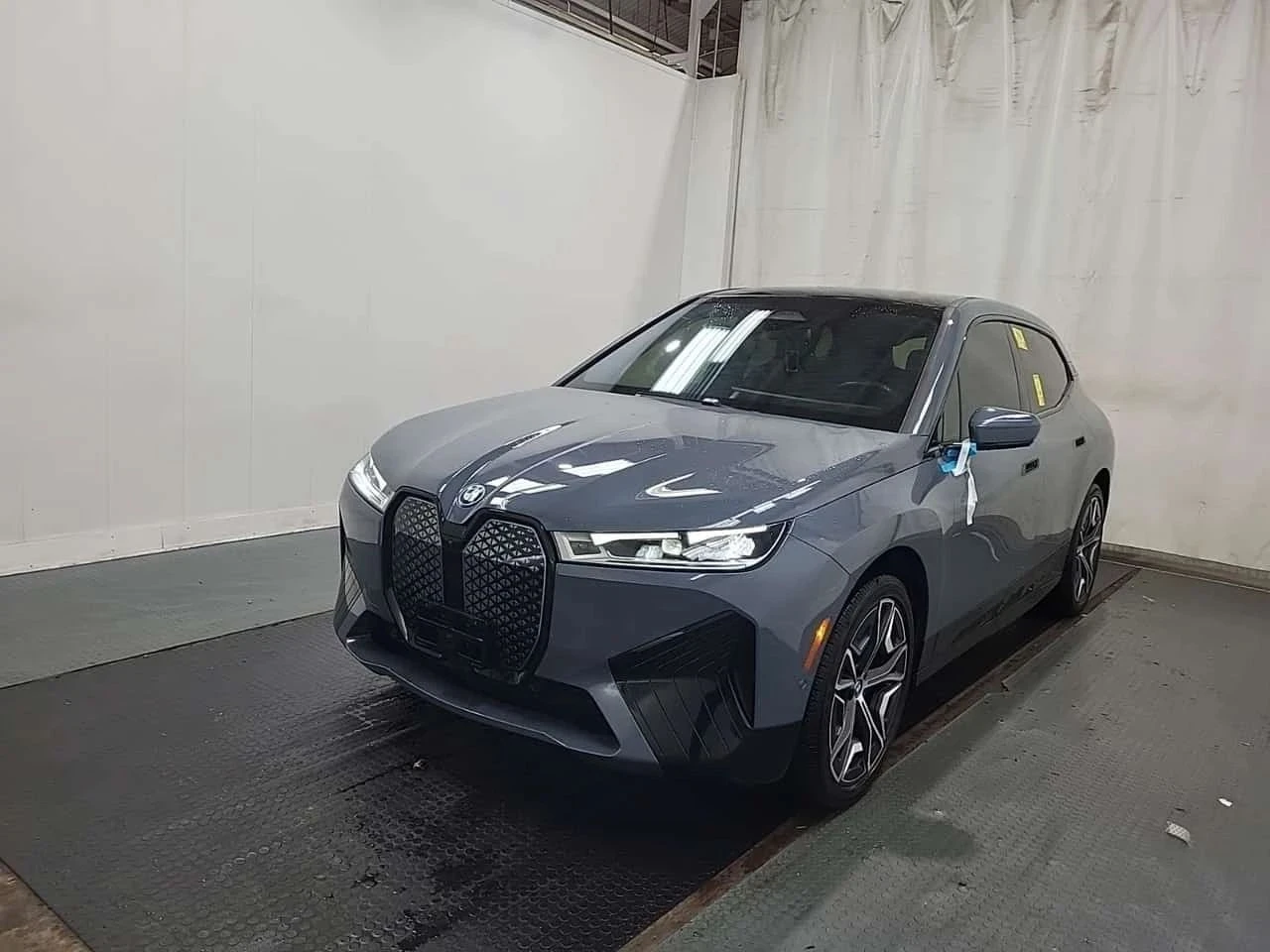 BMW iX | Mobile.bg � ����������� 2