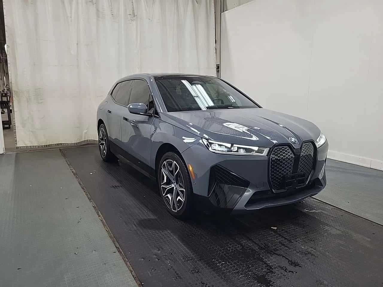 BMW iX | Mobile.bg � ����������� 1