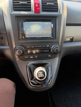 Honda Cr-v 2.2 дизел кожа нави панорама , снимка 17