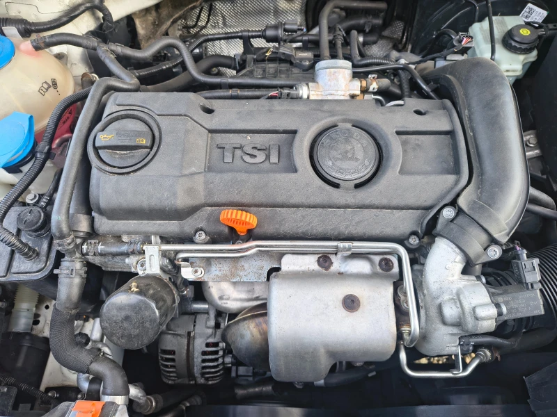 Skoda Yeti 1, 4 ТSI, снимка 12 - Автомобили и джипове - 52722707