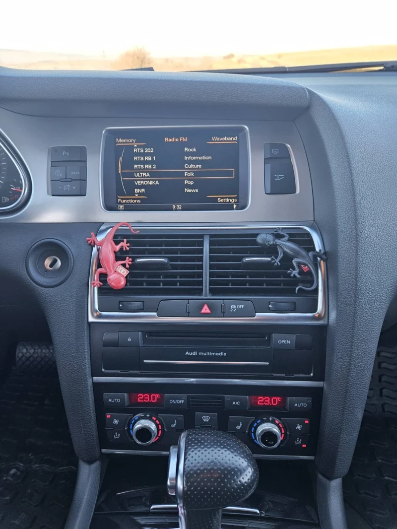 Audi Q7 4.2 TDI FACELIFT S-line, снимка 9 - Автомобили и джипове - 53107728