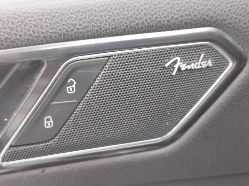 VW Tiguan Highline* 4motion* Fender* Подгреви* 360, снимка 7 - Автомобили и джипове - 53121636