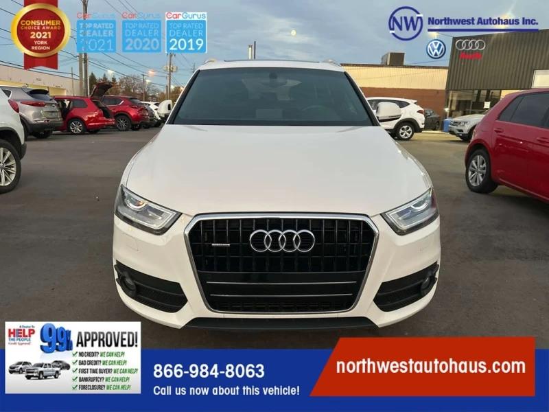 Audi Q3 quattro Prestige  CARFAX, снимка 2 - Автомобили и джипове - 53189762