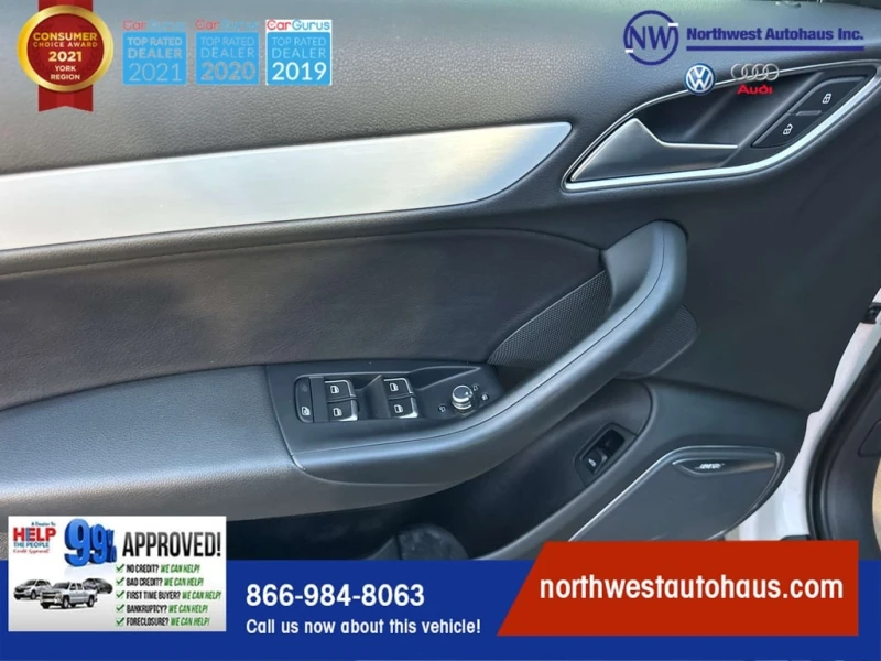 Audi Q3 quattro Prestige  CARFAX, снимка 17 - Автомобили и джипове - 53189762