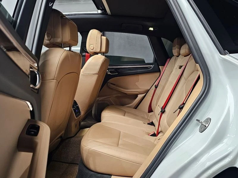 Porsche Macan 2.0| 248к.с.| ВКЛ.ТЕХНОТЕСТ, снимка 12 - Автомобили и джипове - 55372262
