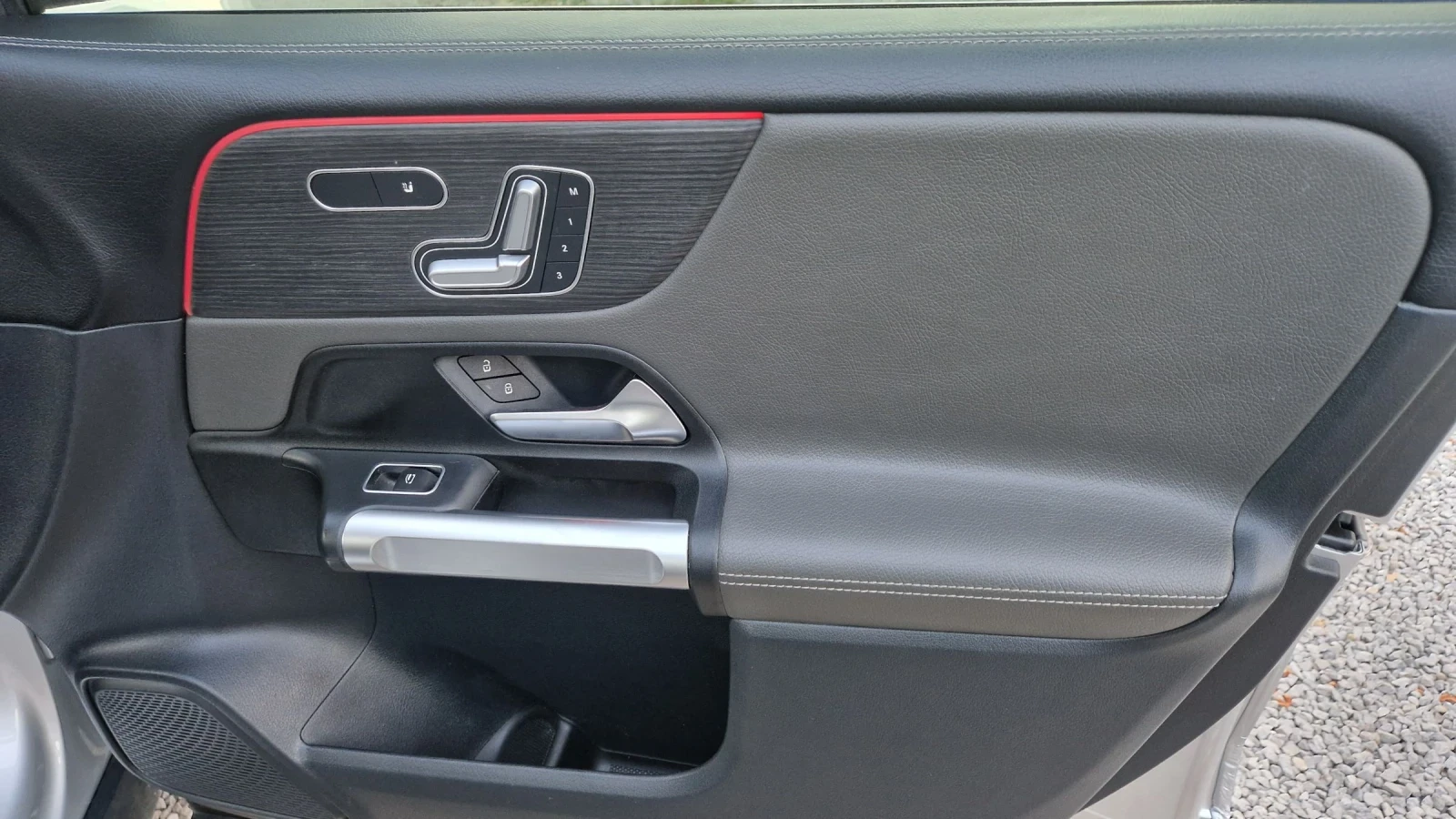 Mercedes-Benz GLB 35 AMG 4 MATIK 6+ 1   | Mobile.bg   15