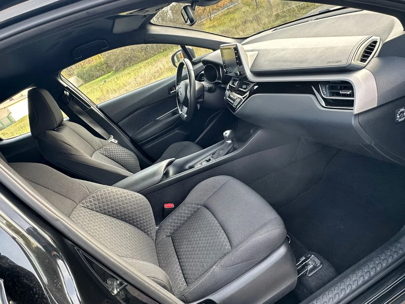 Toyota C-HR 1.8HEV/122HP/ACC/CPLAY/BSA/KLESS/LED/NAVI/898f | Mobile.bg   13