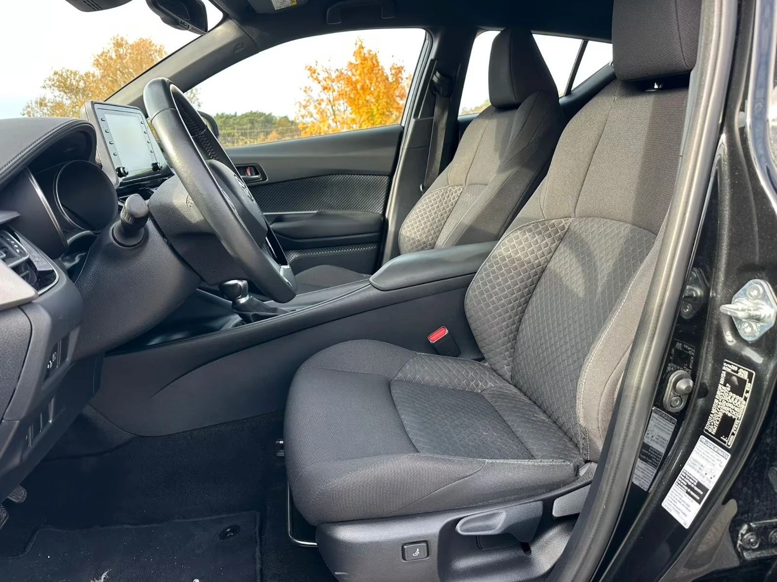 Toyota C-HR 1.8HEV/122HP/ACC/CPLAY/BSA/KLESS/LED/NAVI/898f - изображение 10