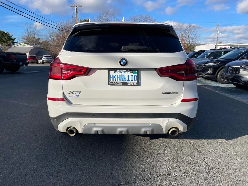 BMW X3 * xDrive30i * CARFAX *    | Mobile.bg   4