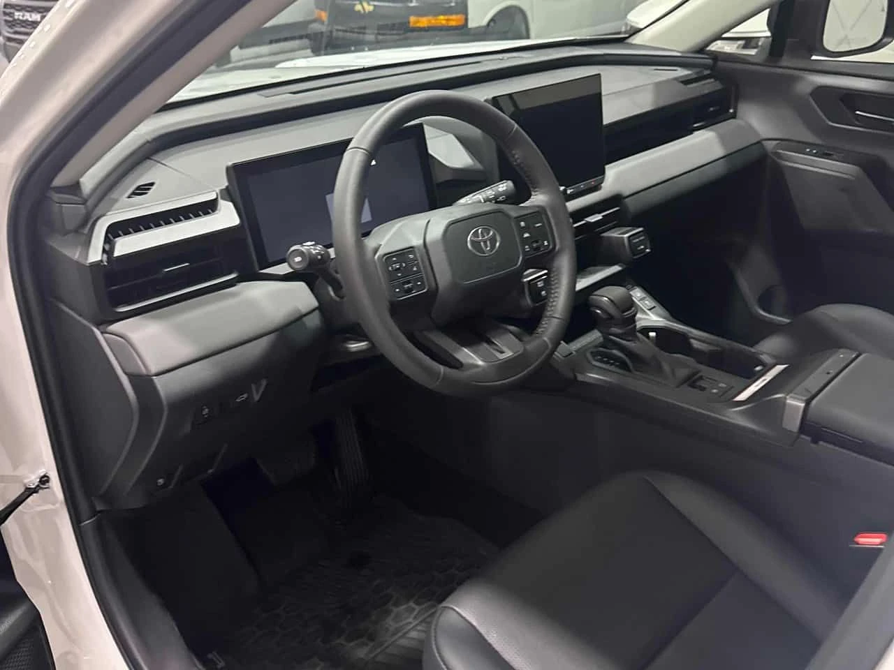 Toyota Rav4  AWD / CARFAX / АВТОКРЕДИТ, снимка 5 - Автомобили и джипове - 54761024
