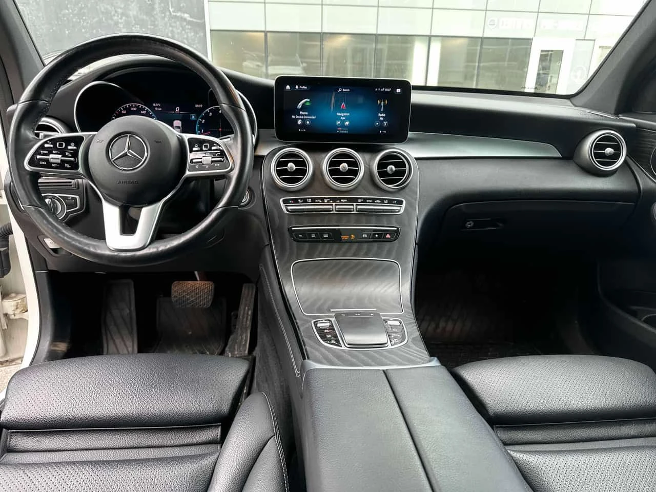 Mercedes-Benz GLC 300 4MATIC* DISTRONIC* 360* ДИГИТАЛНО ТАБЛО* , снимка 9 - Автомобили и джипове - 54824962