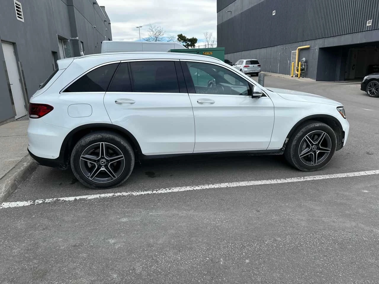 Mercedes-Benz GLC 300 4MATIC* DISTRONIC* 360* ДИГИТАЛНО ТАБЛО* , снимка 3 - Автомобили и джипове - 54824962