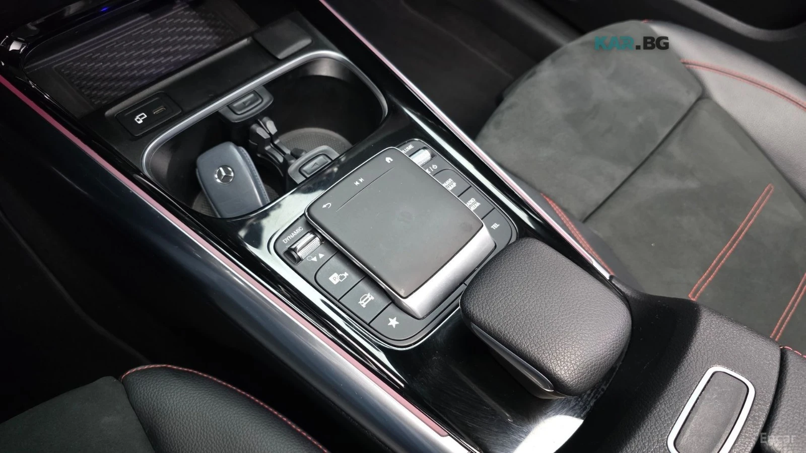 Mercedes-Benz GLA 250 * 4MATIC* КОЖА* ПОДГРЕВ* ПАНОРАМА* КАМЕРА* NAVI* L, снимка 16 - Автомобили и джипове - 54892609