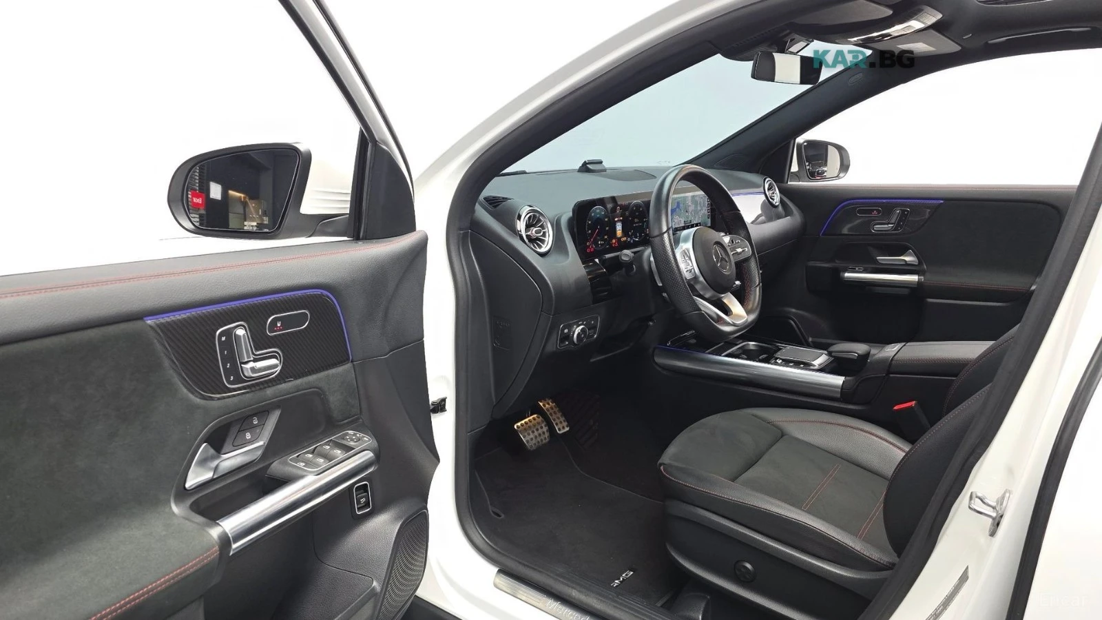 Mercedes-Benz GLA 250 * 4MATIC* КОЖА* ПОДГРЕВ* ПАНОРАМА* КАМЕРА* NAVI* L, снимка 9 - Автомобили и джипове - 54892609