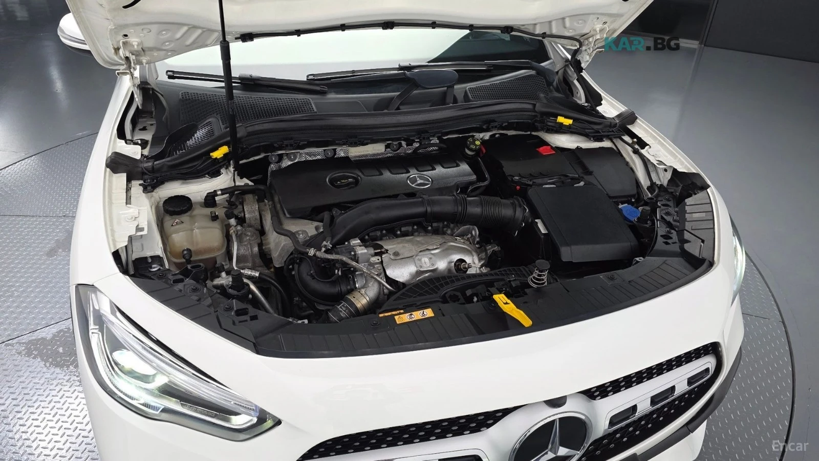 Mercedes-Benz GLA 250 * 4MATIC* КОЖА* ПОДГРЕВ* ПАНОРАМА* КАМЕРА* NAVI* L, снимка 5 - Автомобили и джипове - 54892609