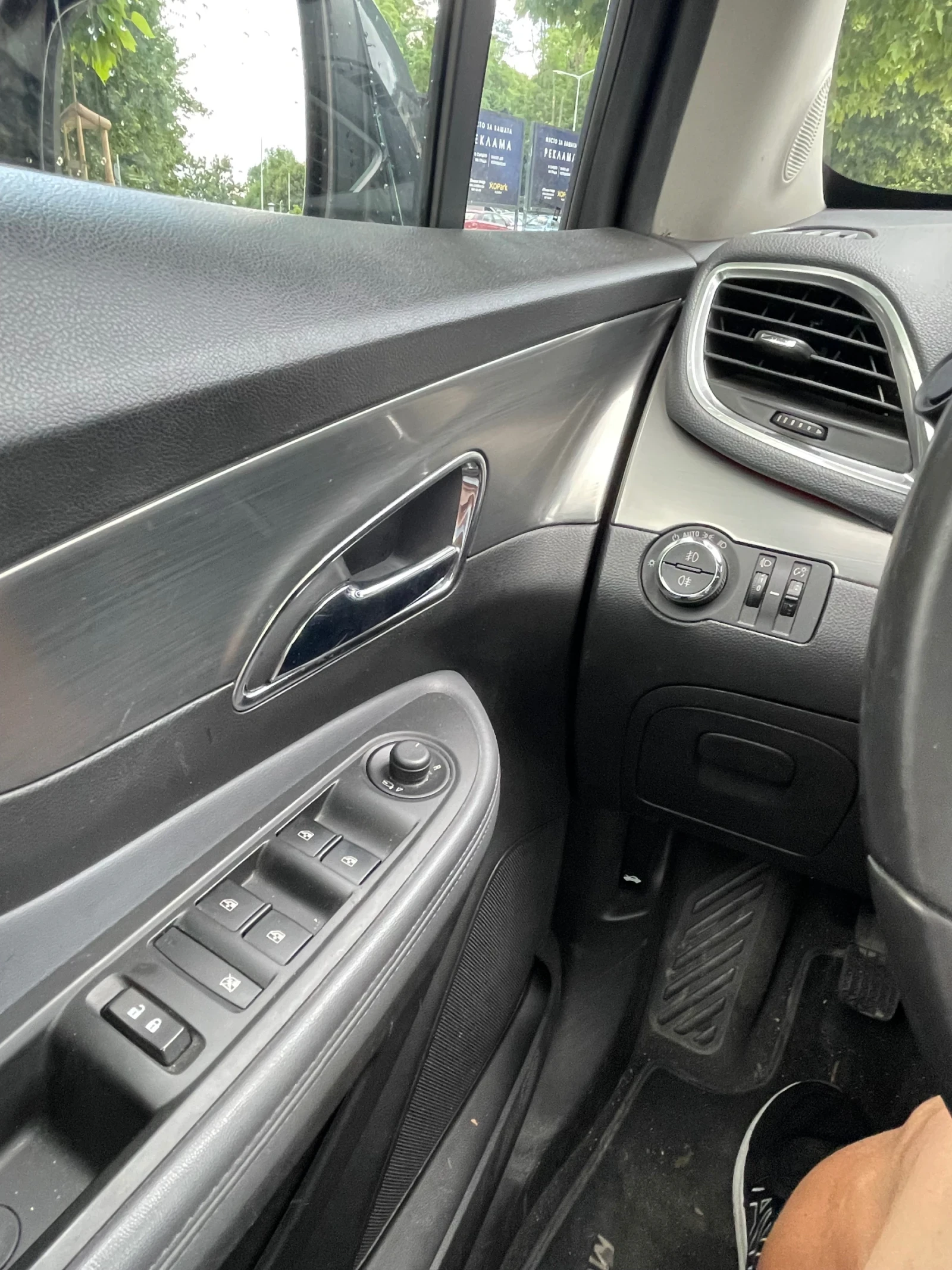 Opel Mokka 1.6 дизел кожа нави камера , снимка 17 - Автомобили и джипове - 54998134
