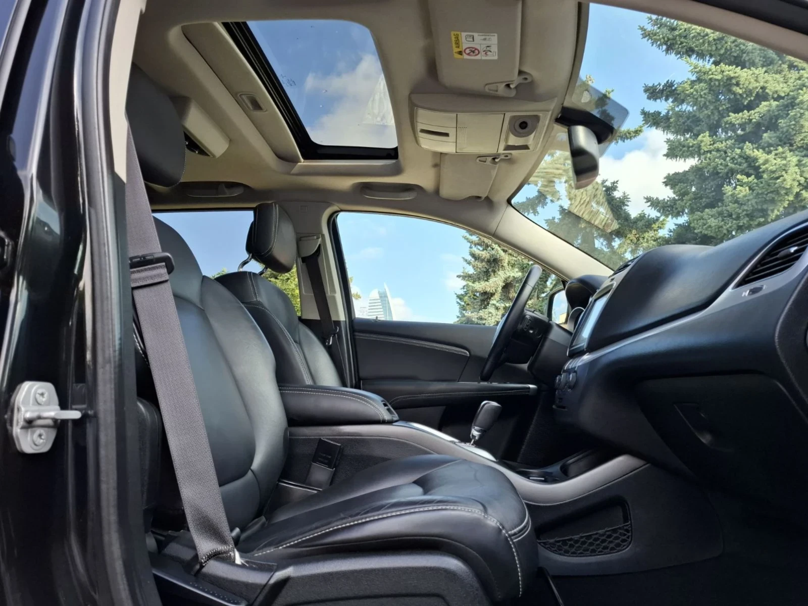 Fiat Freemont * * 2.0D-170CV-4X4* * LUXURY* * ITALIA* * , снимка 8 - Автомобили и джипове - 55221797
