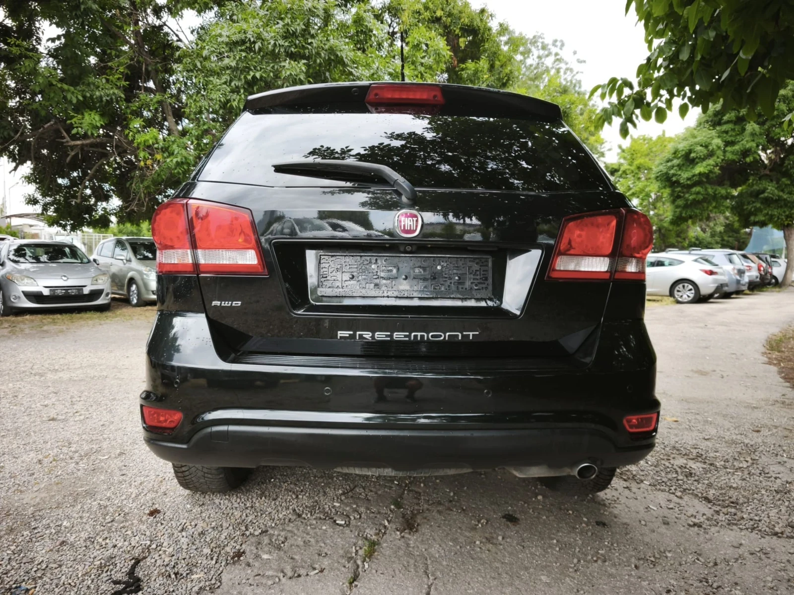 Fiat Freemont * * 2.0D-170CV-4X4* * LUXURY* * ITALIA* * , снимка 16 - Автомобили и джипове - 55221797