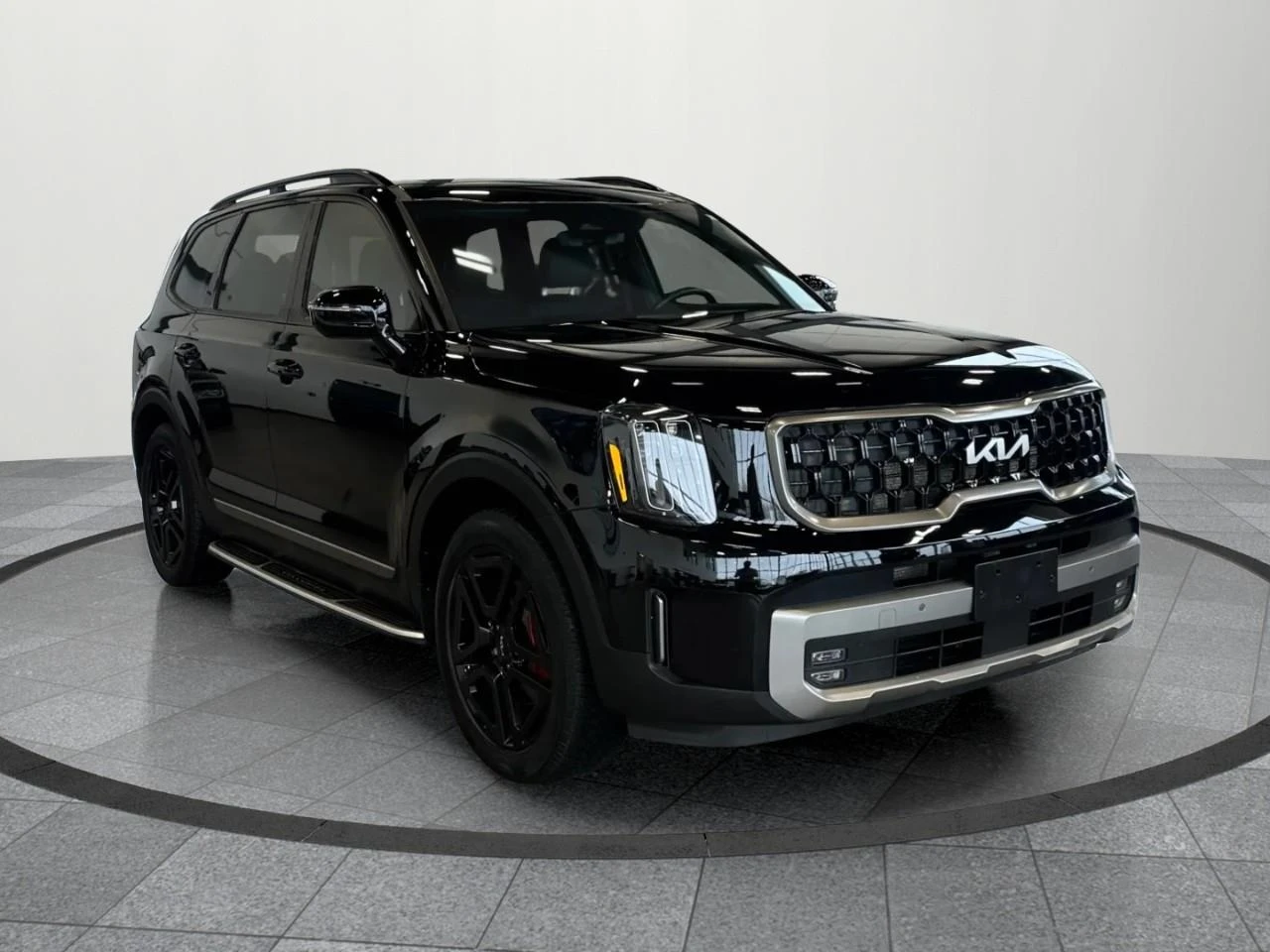 Kia Telluride X-Line AWD, снимка 3 - Автомобили и джипове - 55435169