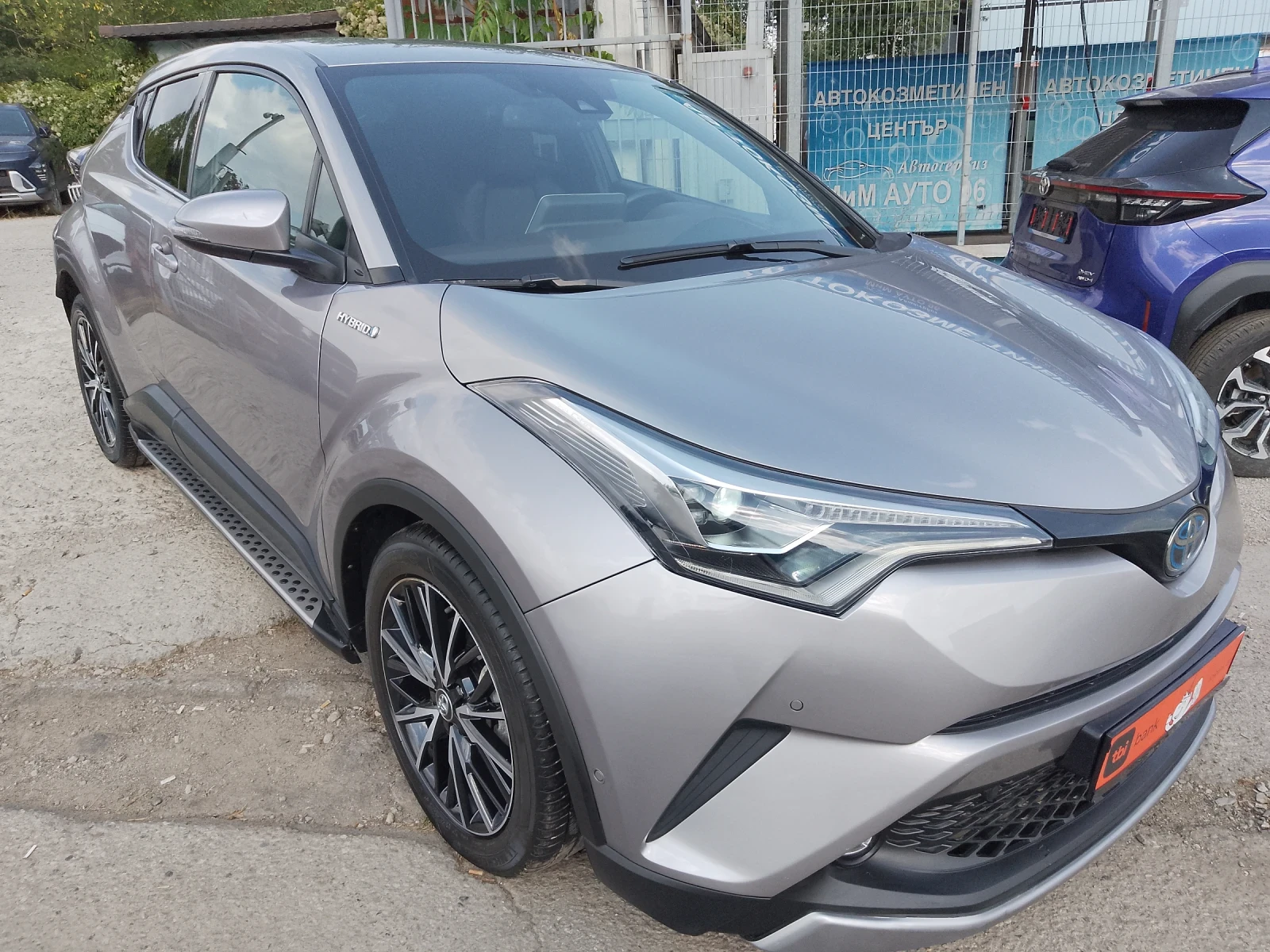 Toyota C-HR 1.8 HYBRID/FULL, снимка 3 - Автомобили и джипове - 55829034