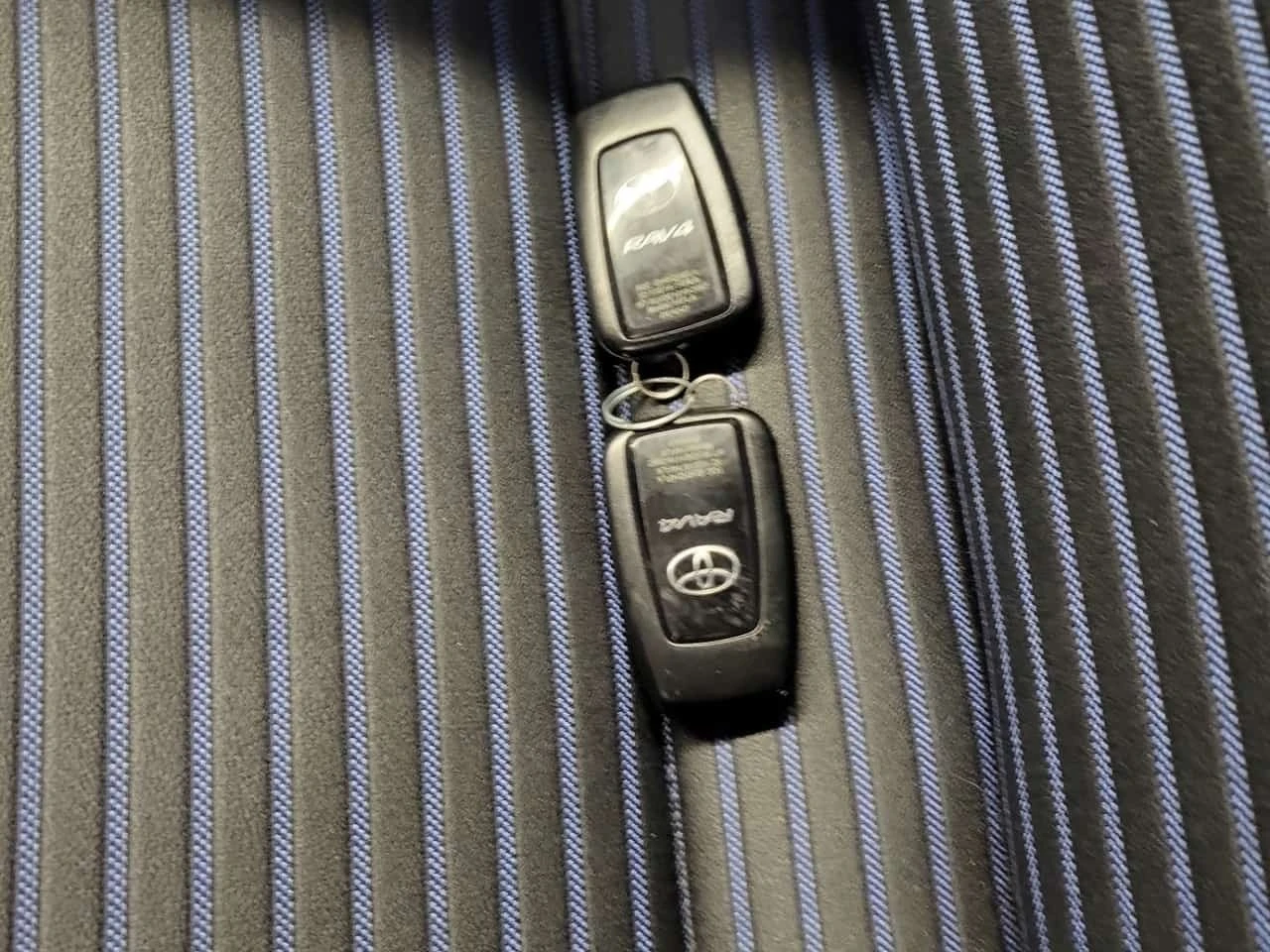 Toyota Rav4 * HYBRID XSE * CARFAX *  | Mobile.bg � ����������� 8